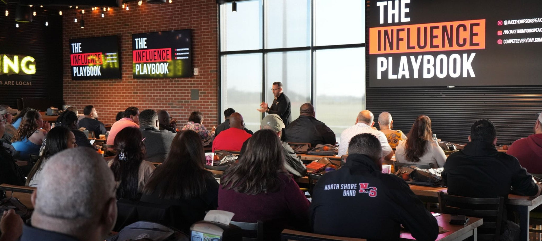 Jake Thompson leading a leadership workshop in Houston